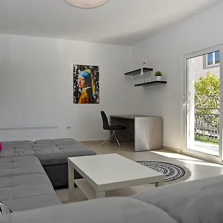 Apartment J&v *